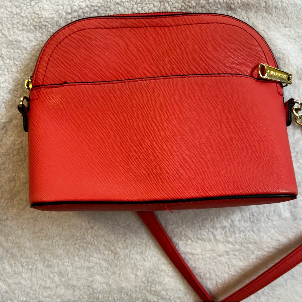 Steve Madden Pink Crossbody Bag with Gold Accents On Strap ClassicCore Y2K - Image 2