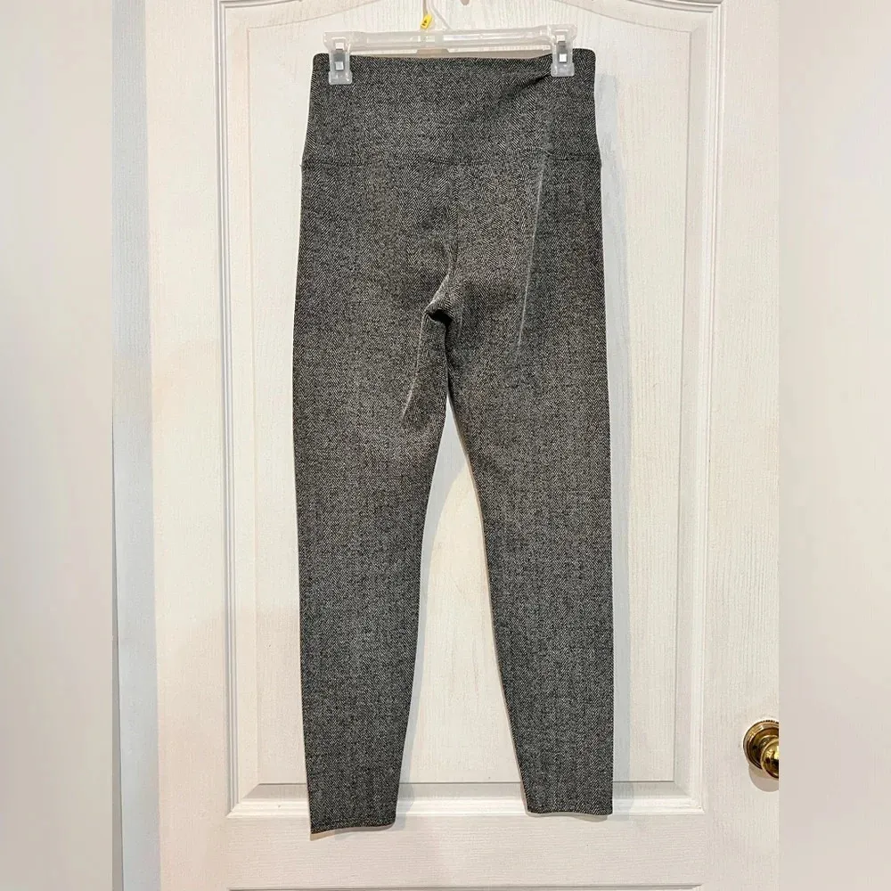 Lysse Black and White Leggings - Image 7