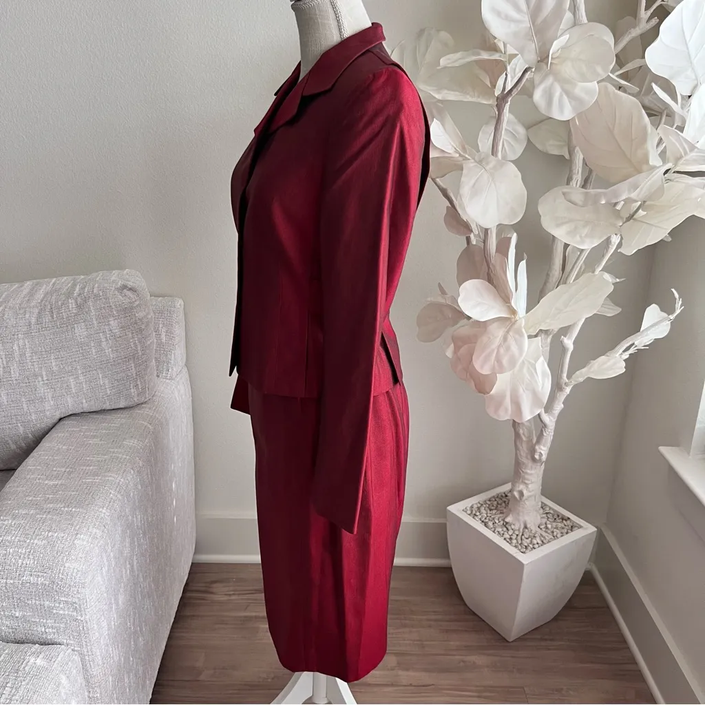 AKRIS Red Silk Skirt Suit With Long Sleeve Silk Red Blazer - Image 5