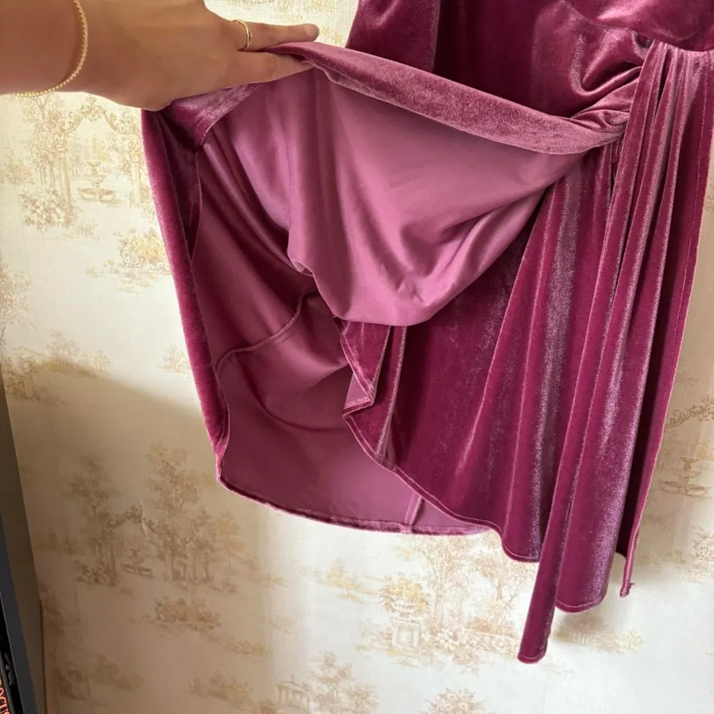 Lulu’s Living It Luxe mauve velvet tulip cowl neck stretchy mini dress NWT L - Image 9