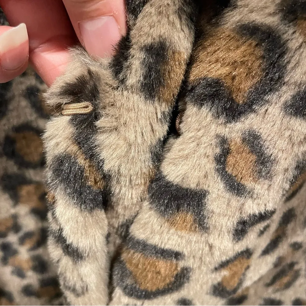 Ultimate soft furry faux leopard wide collar silky lined jacket pockets Tan Size L - Image 7