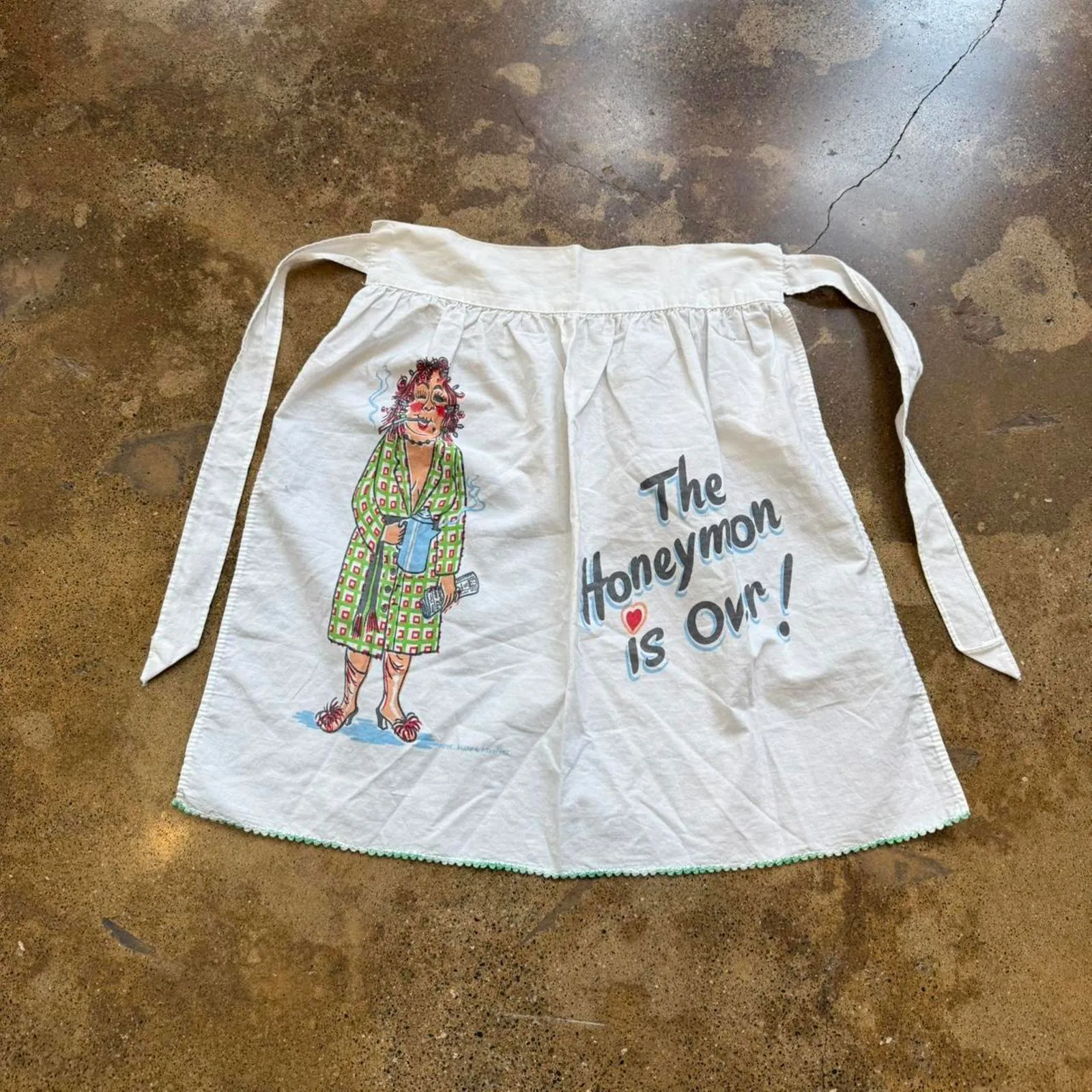 Vintage Humor Half Apron White - Image 2