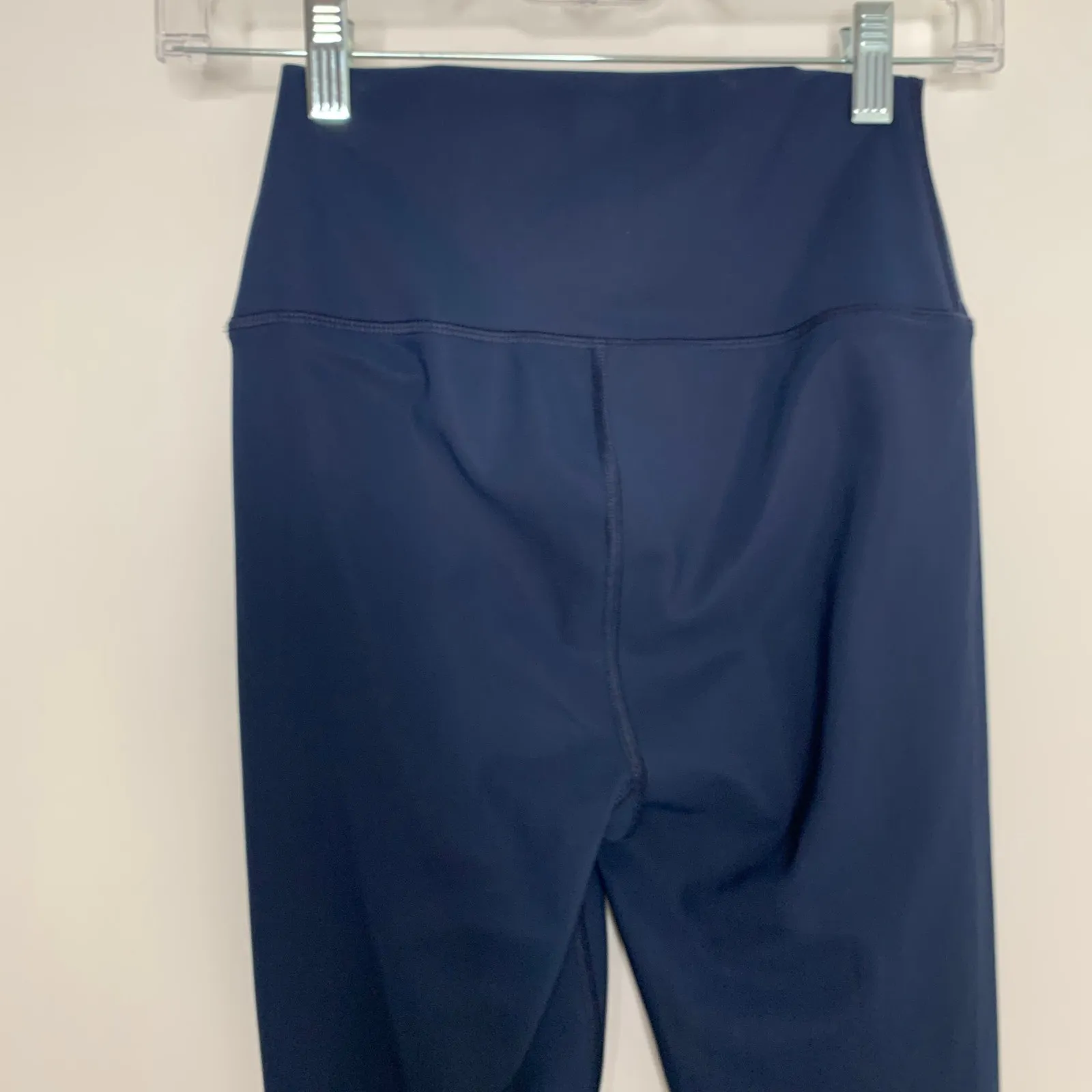 Alo Yoga High Waist Ripped Warrior Legging Navy Athleisure - Image 5