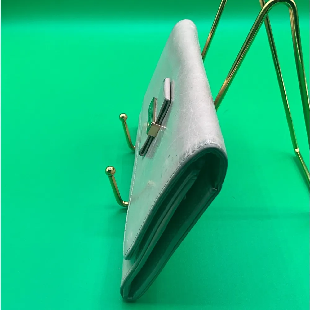 A Very Rare HTF Beige See By Chloe Snap Leather Wallet - Image 3