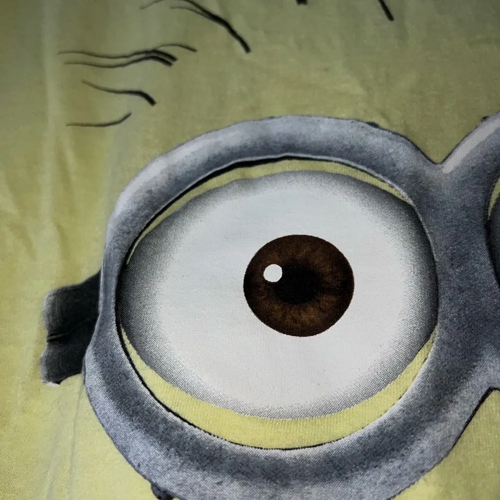 minion shirt Size XL - Image 3
