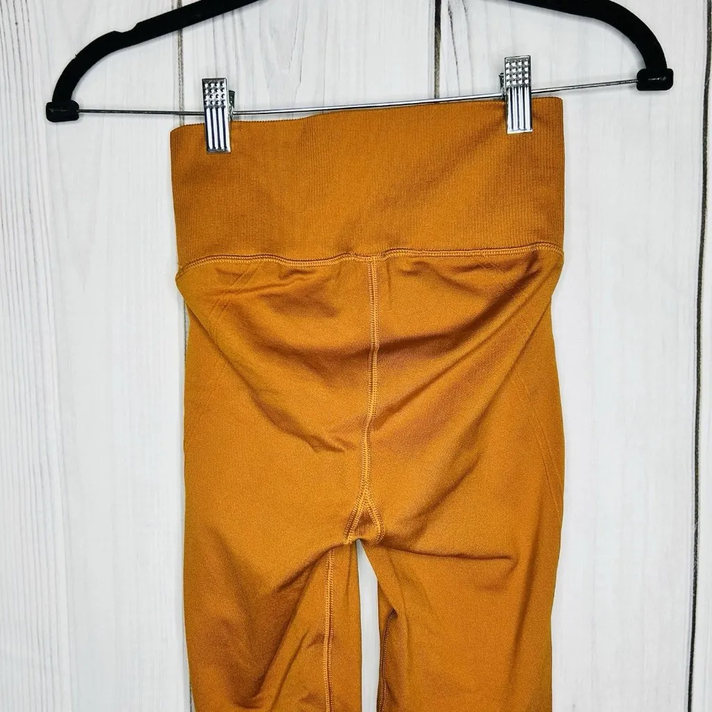 All In Motion Burnt Orange Crop Leggings Women’s Size XS (22" x 25.5") - Image 7
