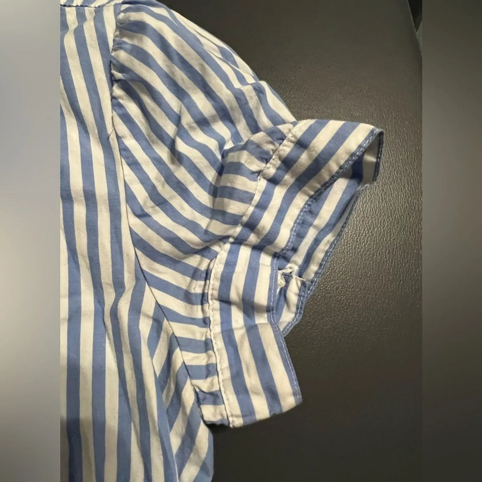 Tommy Hilfiger Ruffled Button-down Blouse White Blue Sz S - Image 4