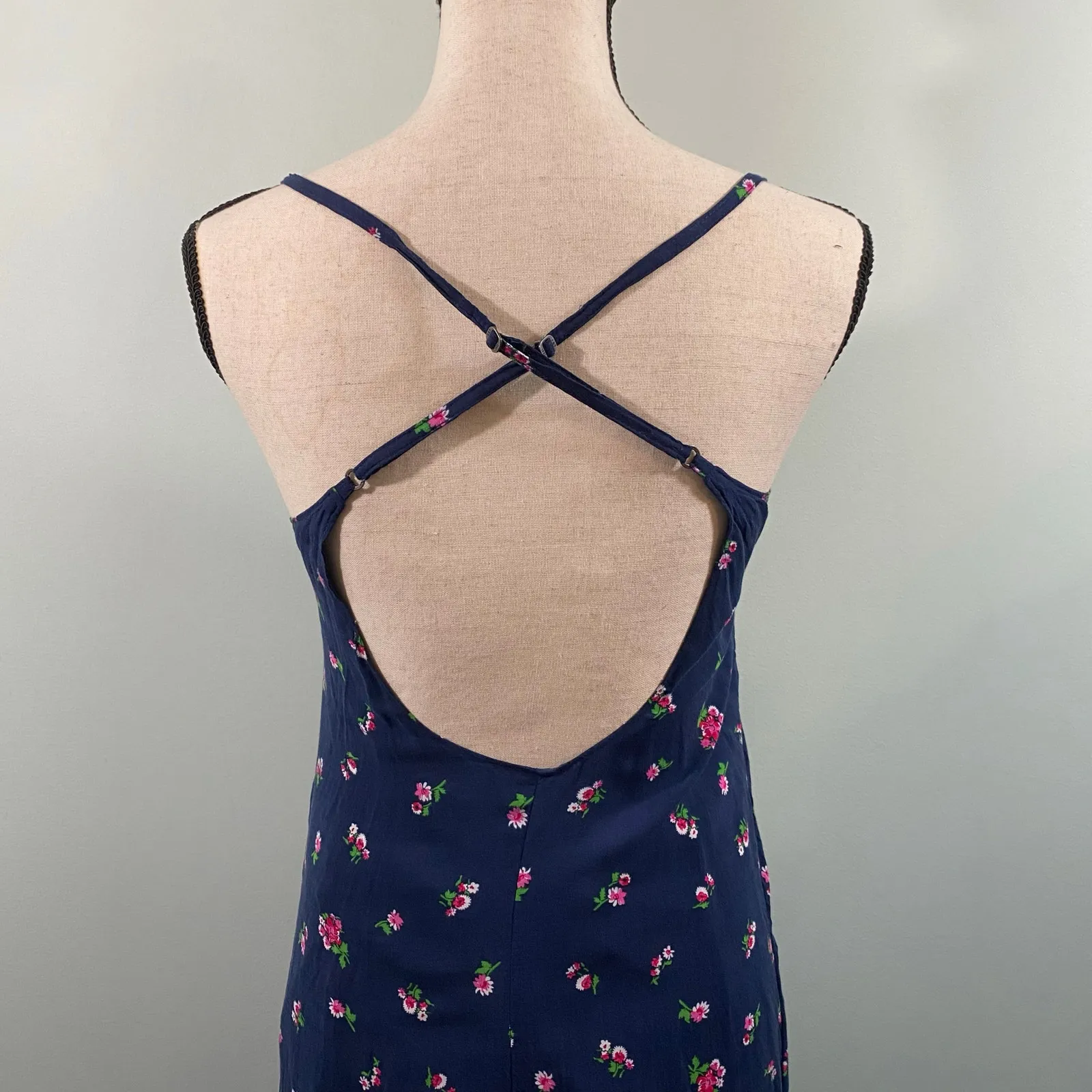 Abercrombie & Fitch Navy Floral Cross Back Spaghetti Strap Maxi Sun Dress Size M - Image 5