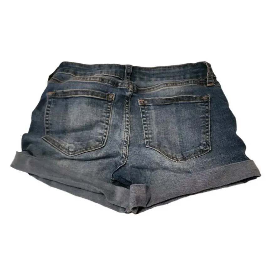 Celebrity Pink Denim Shorts Distressed‎ Cuffed Hem Blue Jean Shorts - Image 2