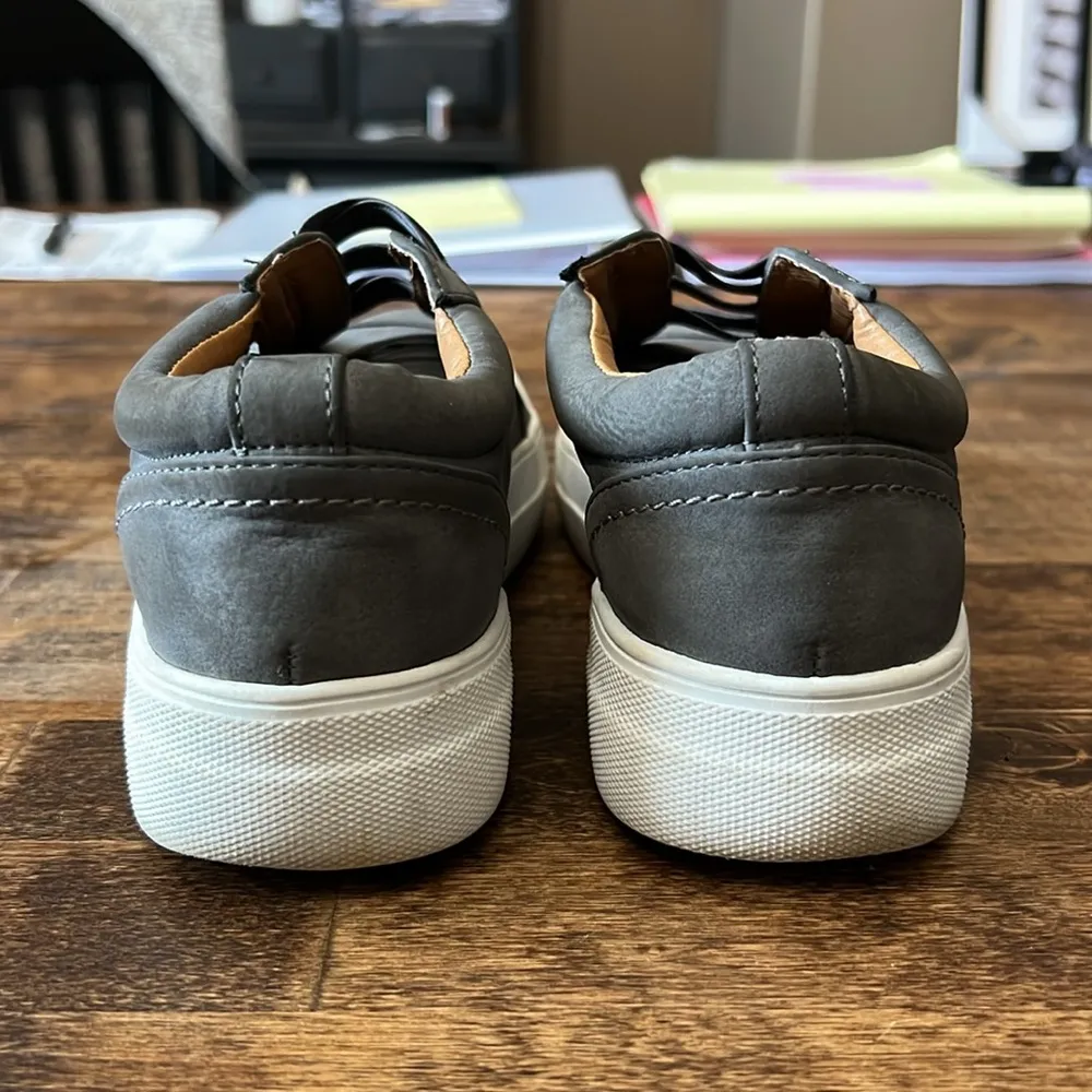 REPORT Rowdy Grey Suede Slip On Sneakers Size 6 Gray - Image 3