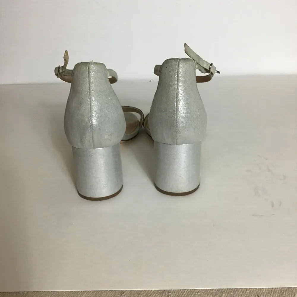 I.Miller Womens Rhinestone Ankle Strap Block Heel Sandals Size 9 EUC - Image 3