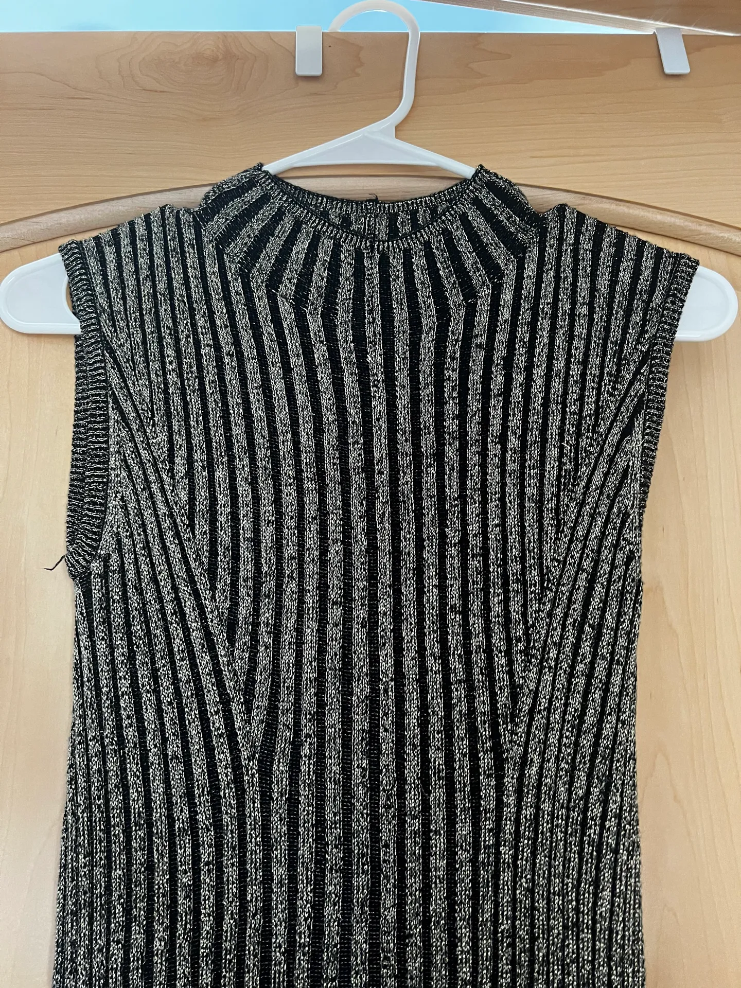 Black/Gold Maxi Dress - Image 5