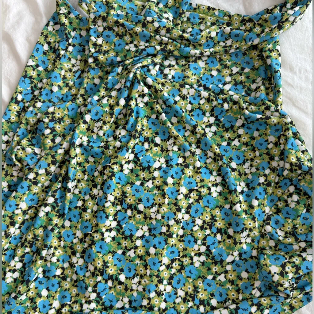Zara Open Back High Neck Midi Length Green Floral Dress size L - Image 12