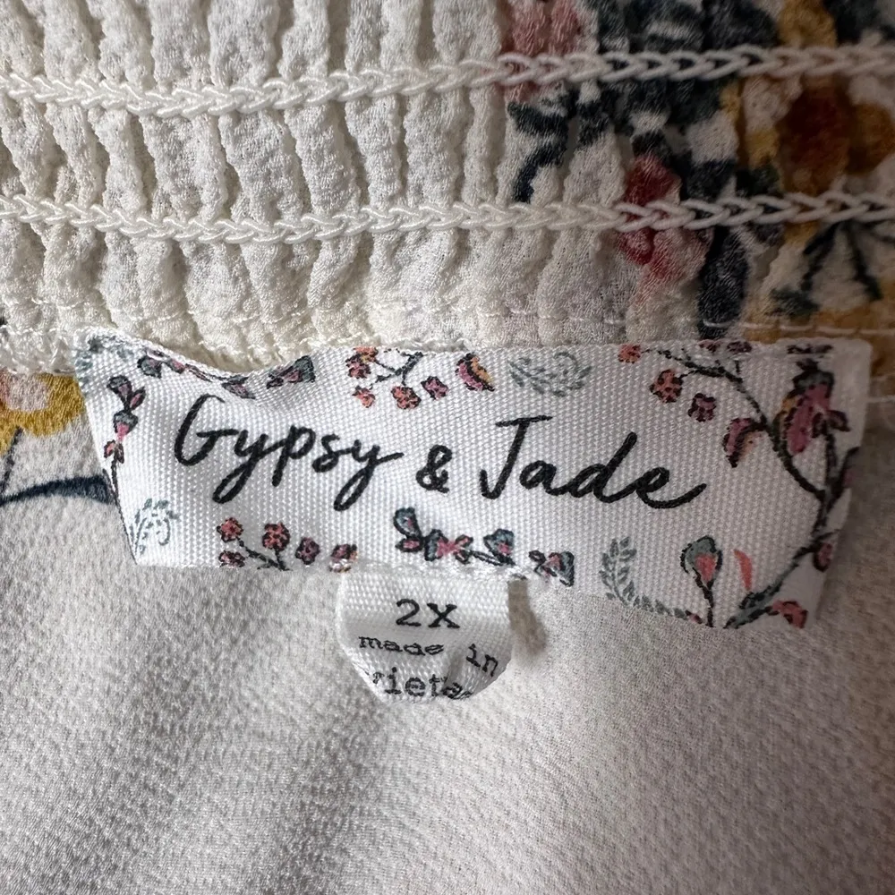 Gypsy & Jade Ivory Floral V - Image 3