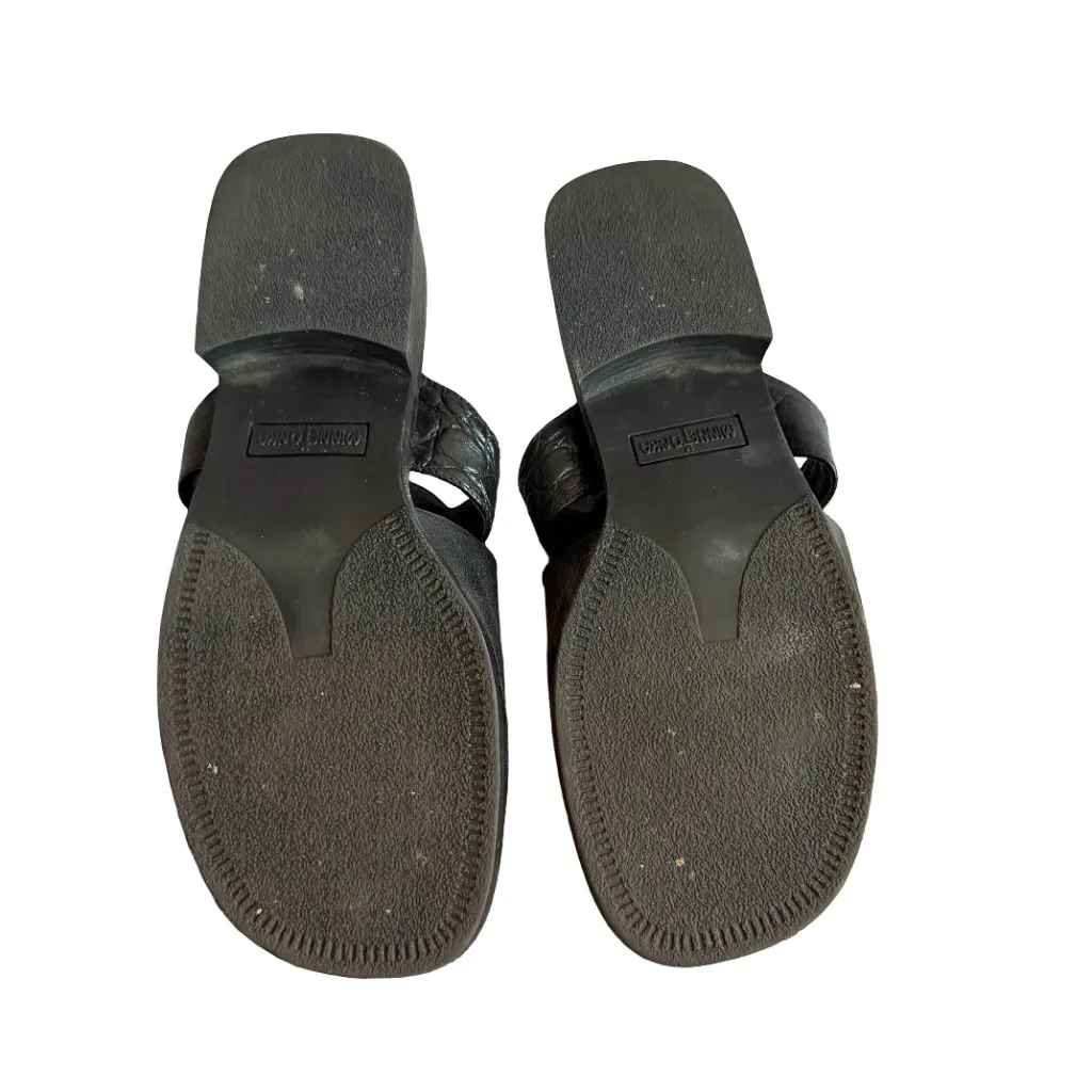 Minnetonka Black Leather Slide Sandals Silver Buckle Classic Size 9 Narrow Women - Image 8