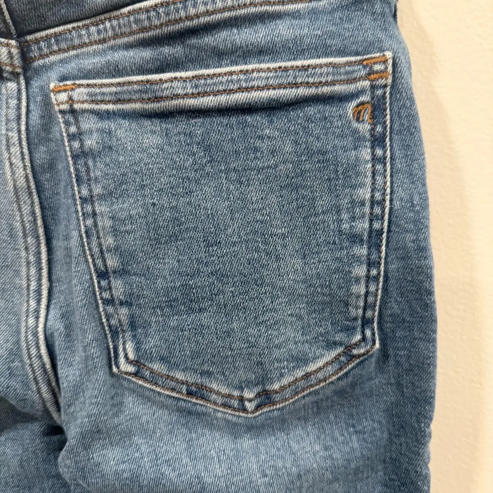Madewell Mid-Rise Kick Out Jeans Size 23 EUC - Image 5