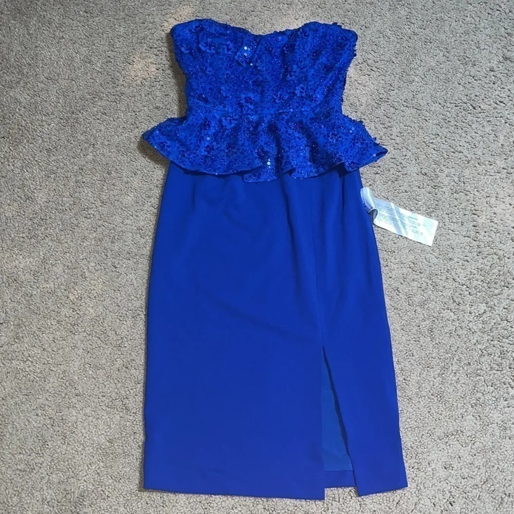 Dress the Population Arabella Floral Embellished Peplum Bodycon Electric Blue XS - Image 5