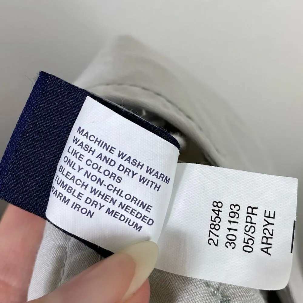 Gap Light Grey Roll Tab Cargo Pants - Image 5