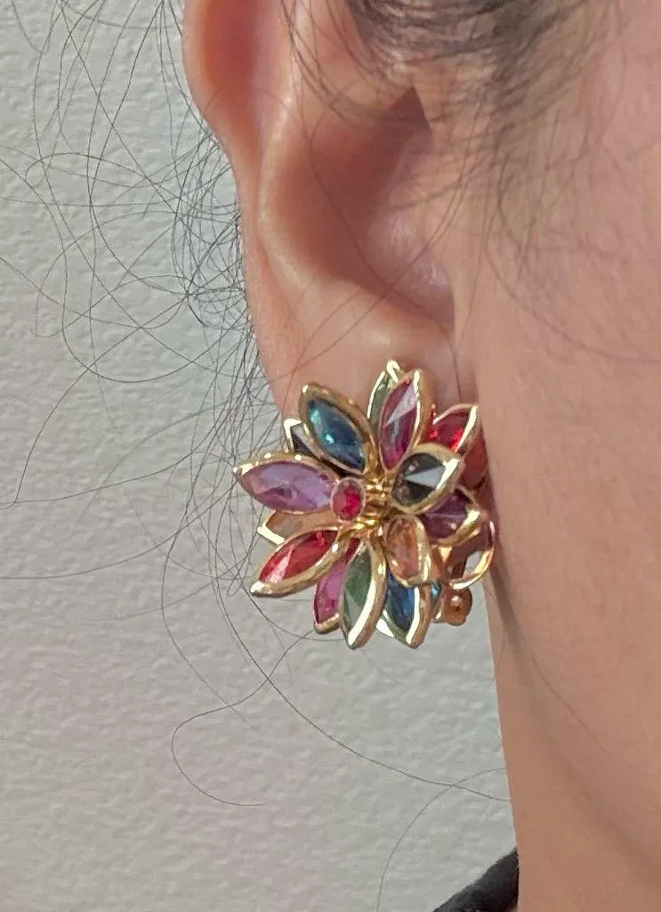 Vintage 80s Unsigned Colorful Rhinestones Flower Clip On Earrings 10g. Gold - Image 7