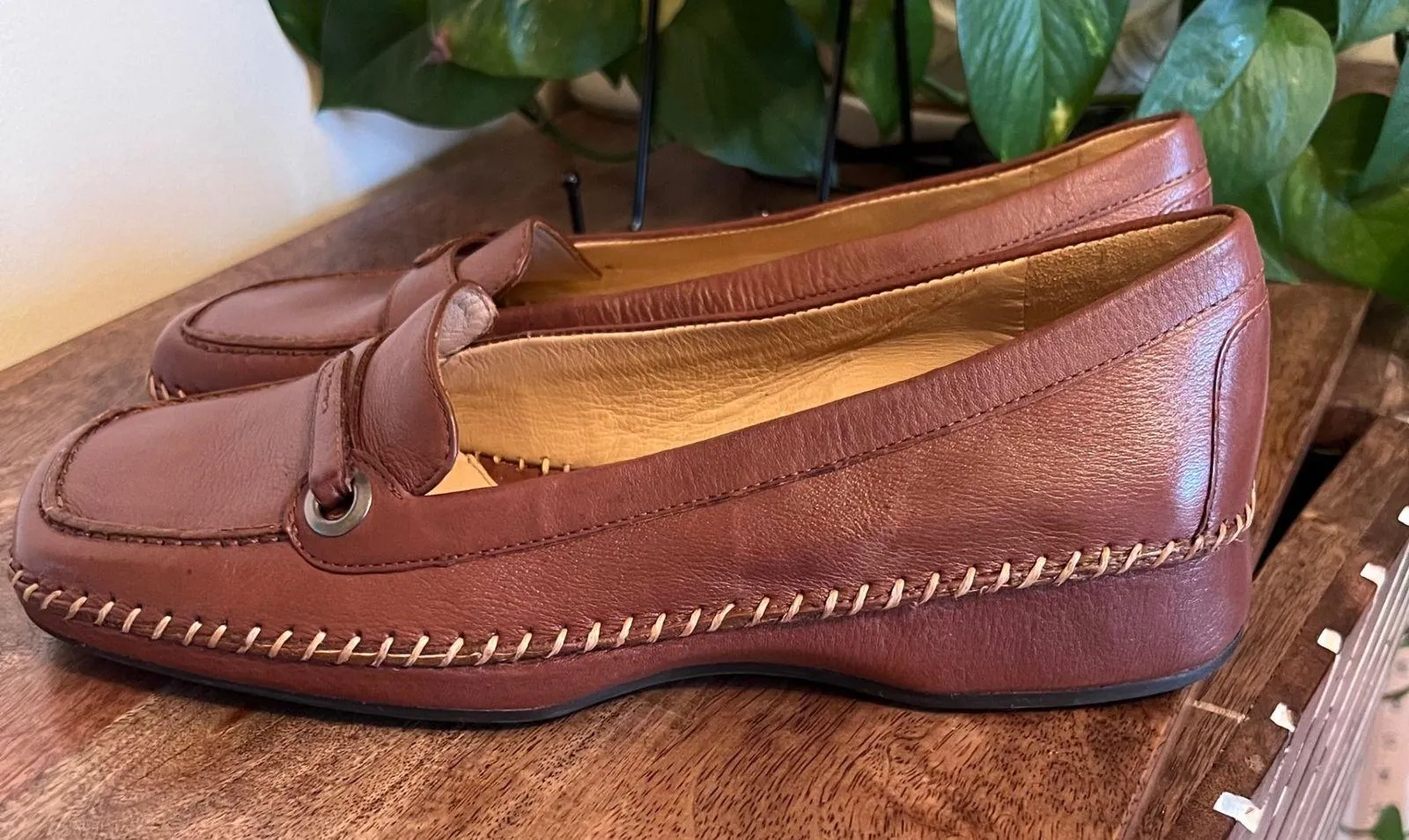 Nurture by Naturalizer Brown Leather Loafer Comfort Shoe Size 9.5M Causal Career - Image 4