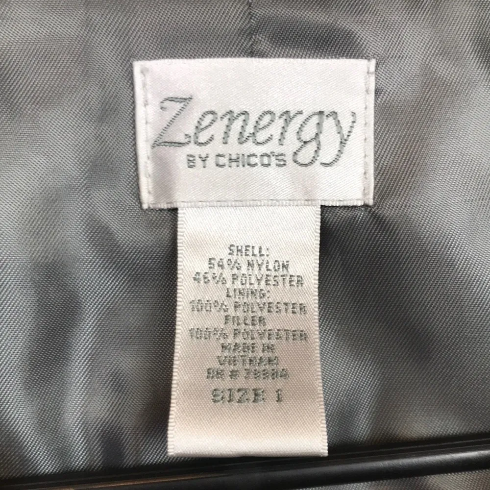 Zenergy by Chico’s Women’s Satin Gray Embroidered Pattern Outdoor Zip-Up Vest - Image 8