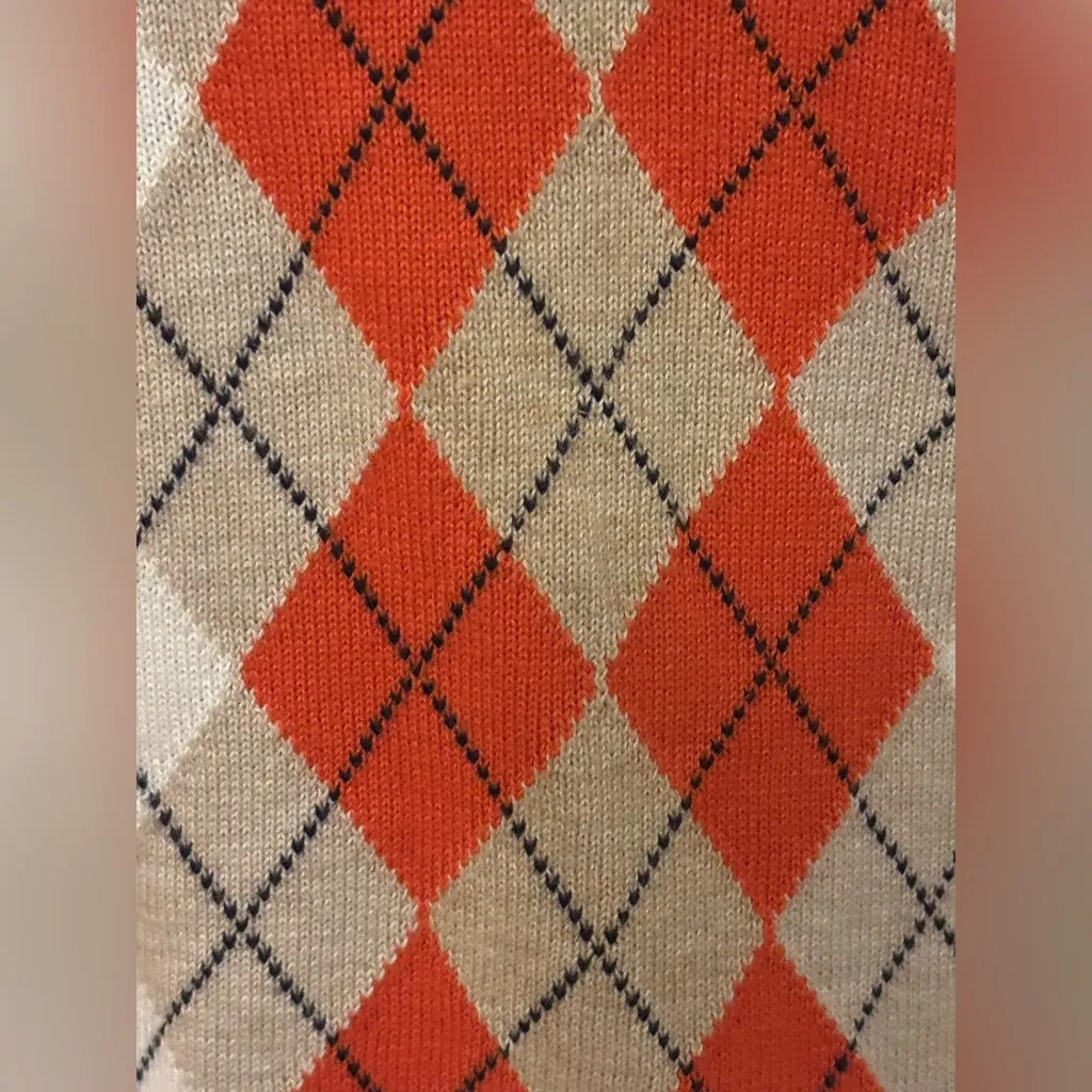 Tommy Hilfiger Orange & Tan Pima Cotton Argyle V-Neck Sweater - Size XL - Image 8