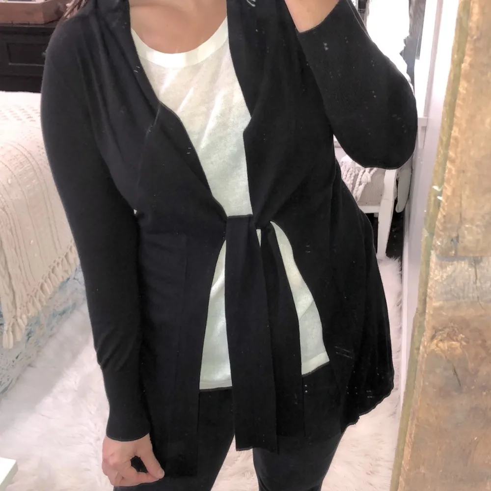 Banana Republic size small silk, cotton & cashmere blend knit black tie cardigan - Image 3