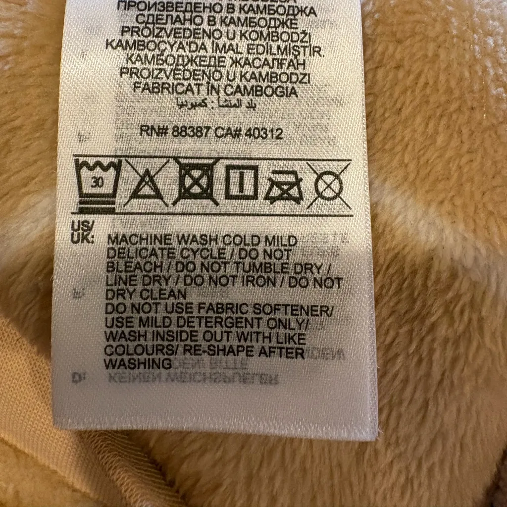 Adidas Originals Women's Argyle Fluffy Trefoil V-Neck Vest size 12-14 - Image 5