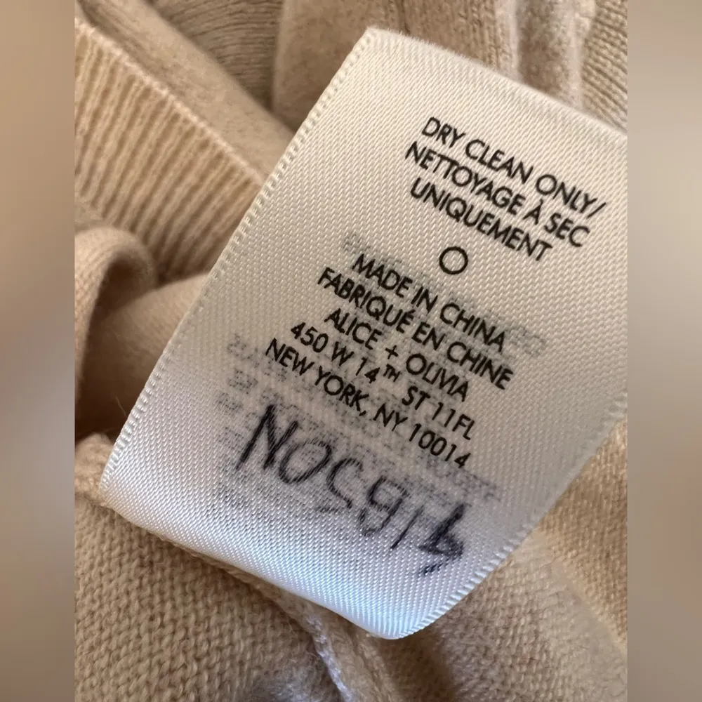 Alice + Olivia Parson Crewneck Bell-Sleeve Cashmere Blend Knit Sweater Size M - Image 7