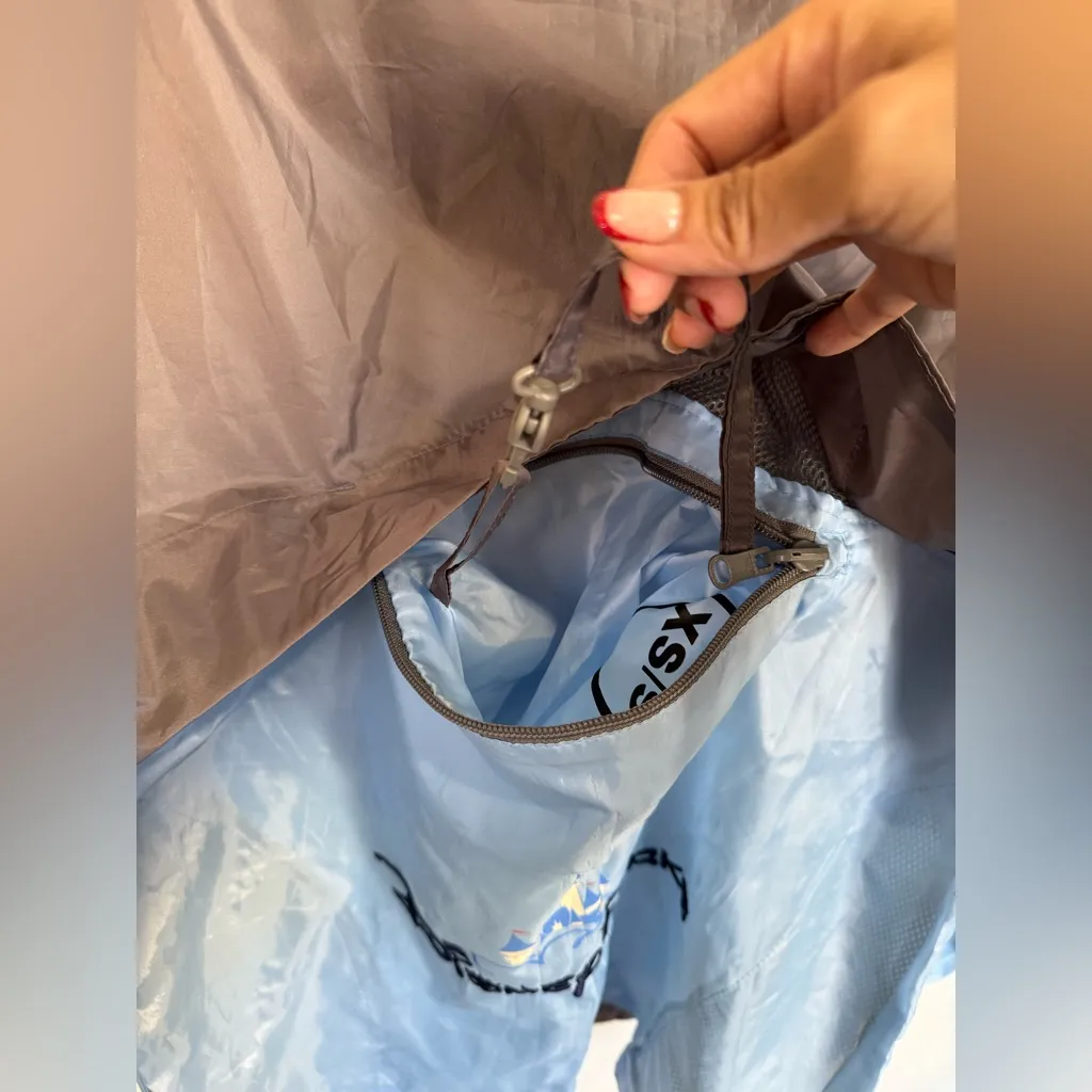 Disney Parks Jacket Womens XS/Small Blue Gray Windbreaker Packable - Image 3