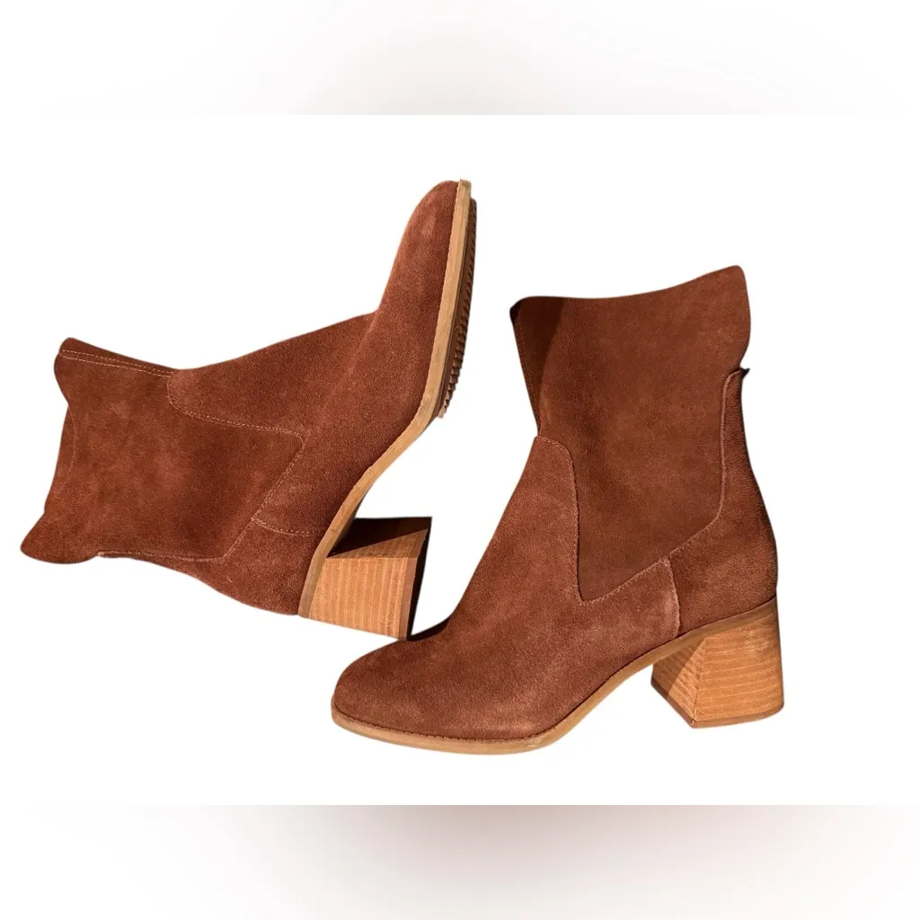 Kelsi Dagger 8.5 wide island suede chic block heel Ankle Bootie winter round toe - Image 7