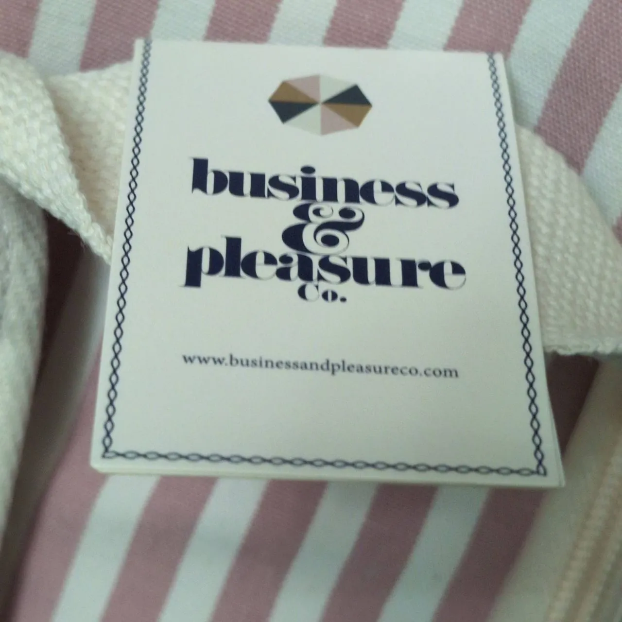 NWT Business & Pleasure Co Pink White Stripe Insulated Zipper Cooler Lunch Bag - Image 7