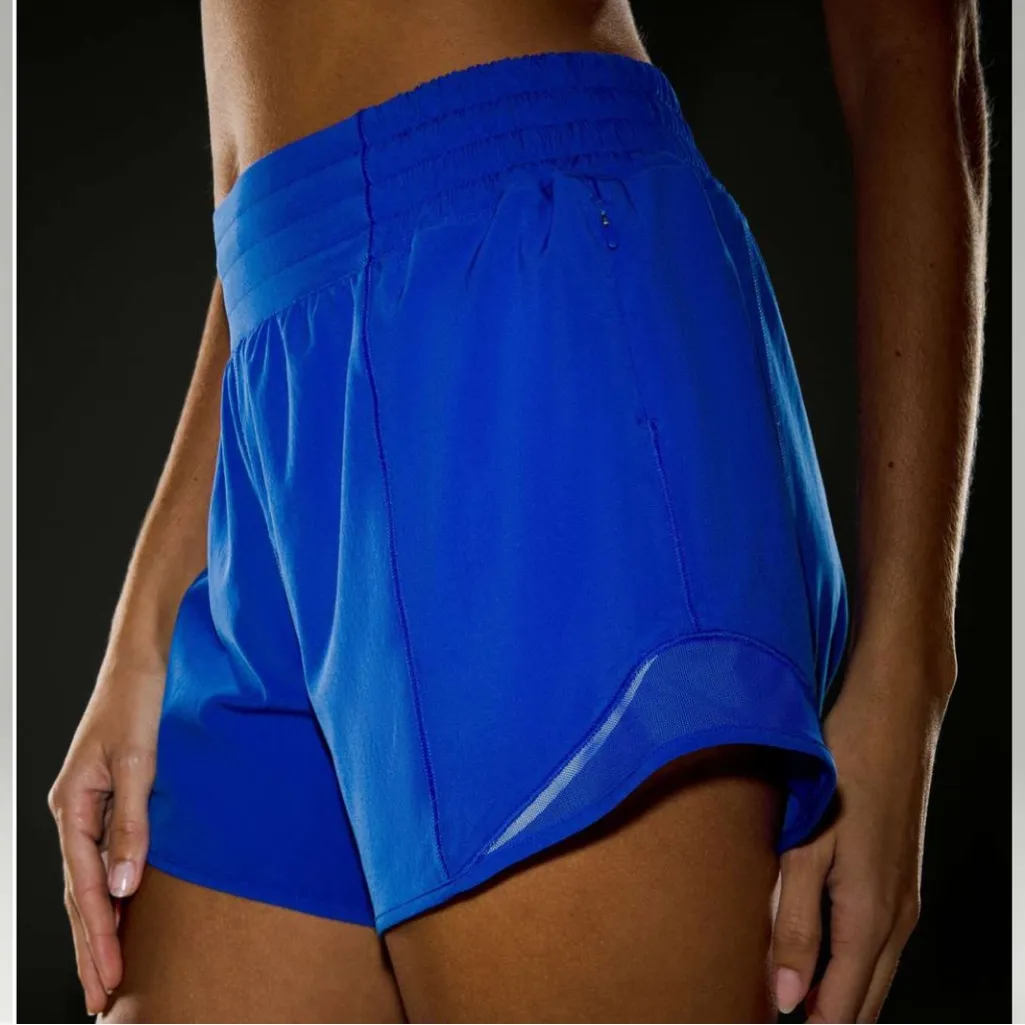 Lululemon Size 12 Hotty Hot High-Rise Lined Short 4" Inseam Blazer Blue Tone - Image 2