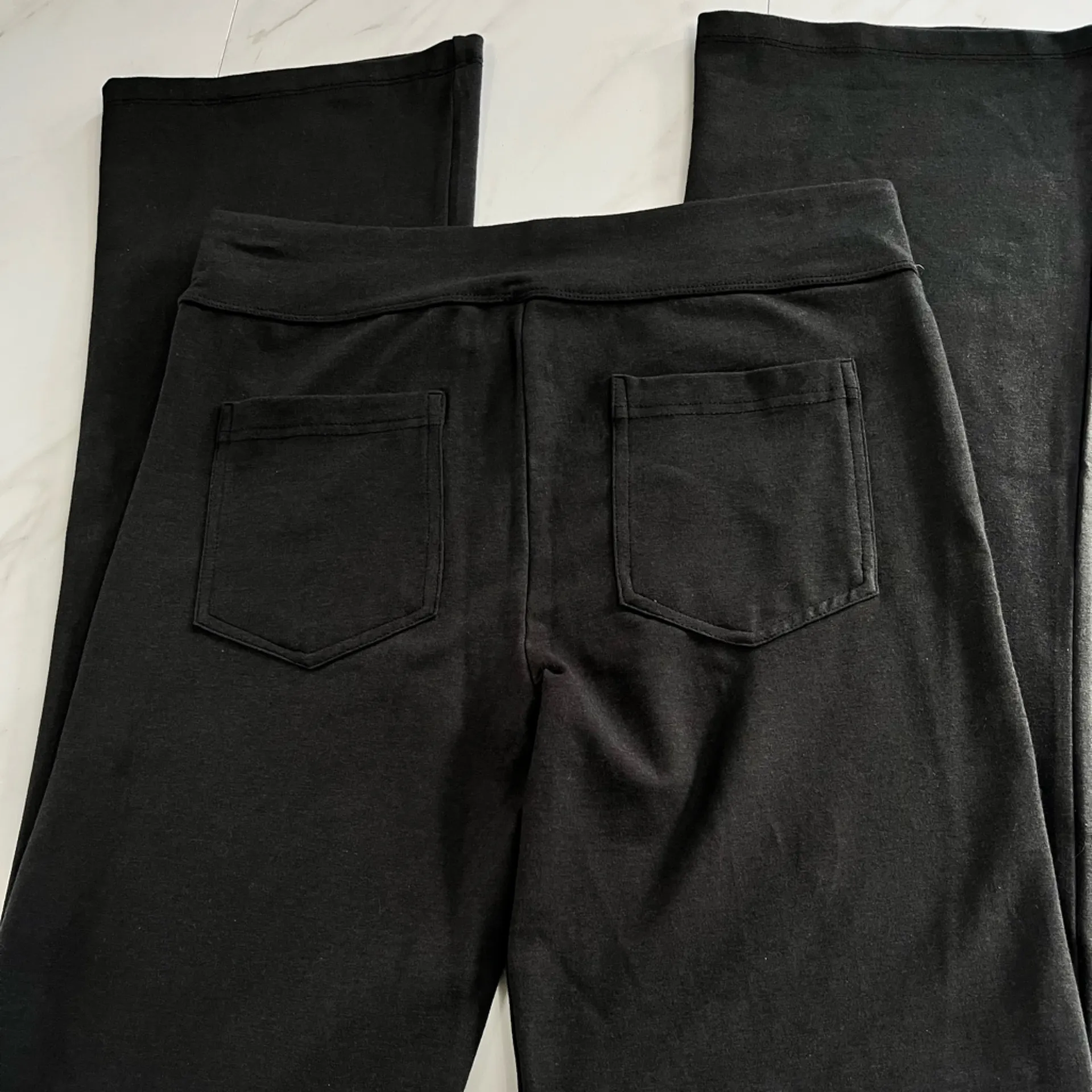 Fishers Finery Boot Leg Bamboo Blend Yoga Pant with back pockets size medium Gray - Image 2