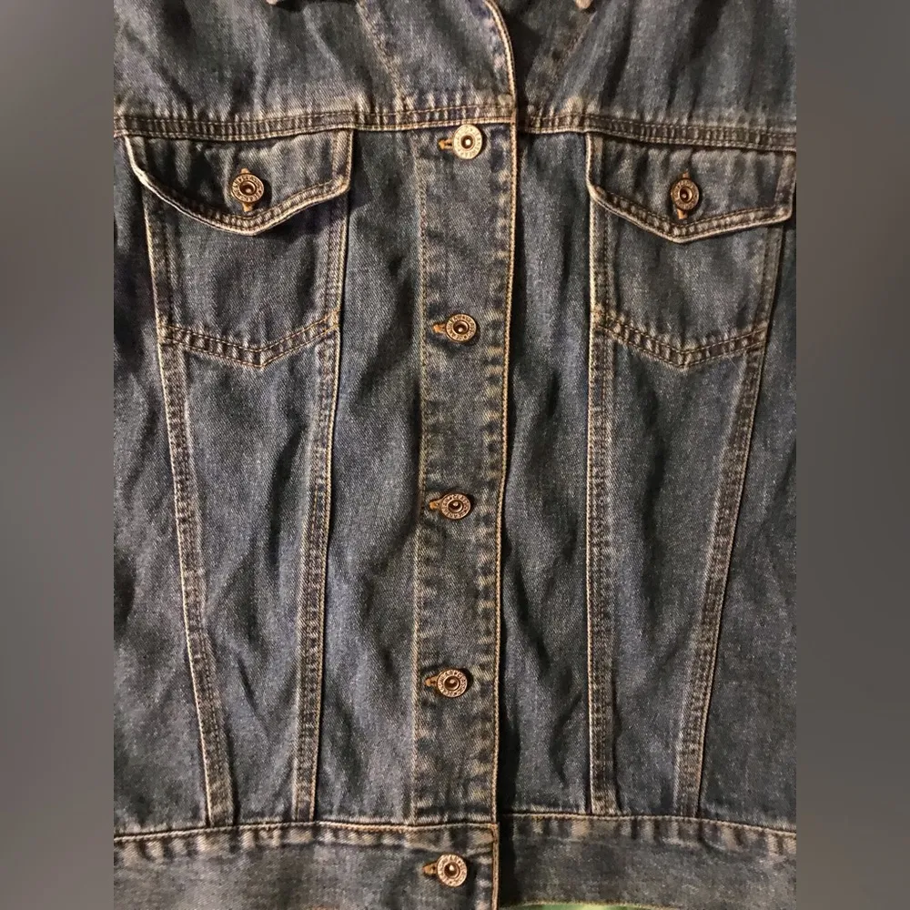 Vintage At Last Blues Women’s Jean Jacket Worn Size M Made in the USA - Image 3