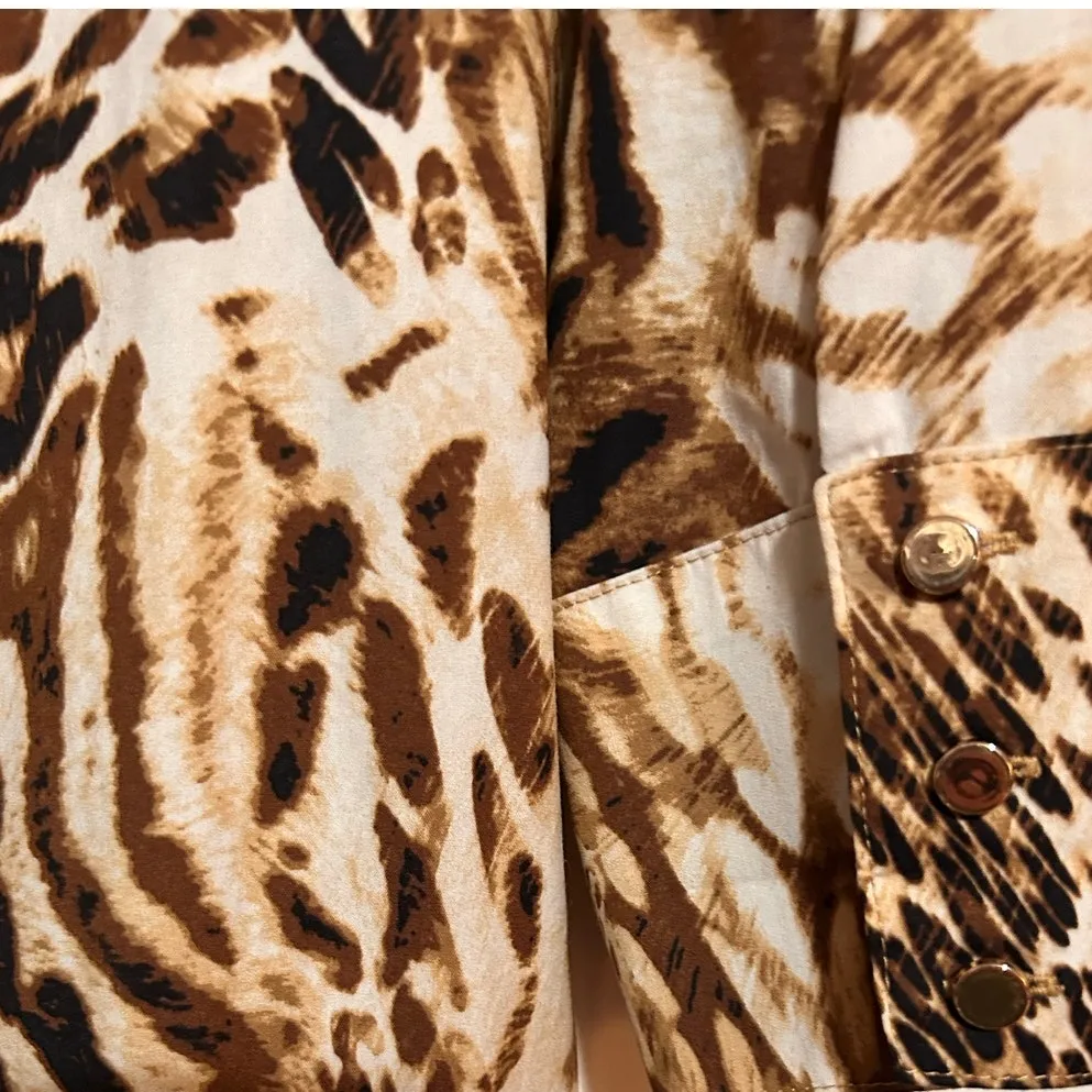 Chico’s Women's Brown White Animal Print V - Image 3