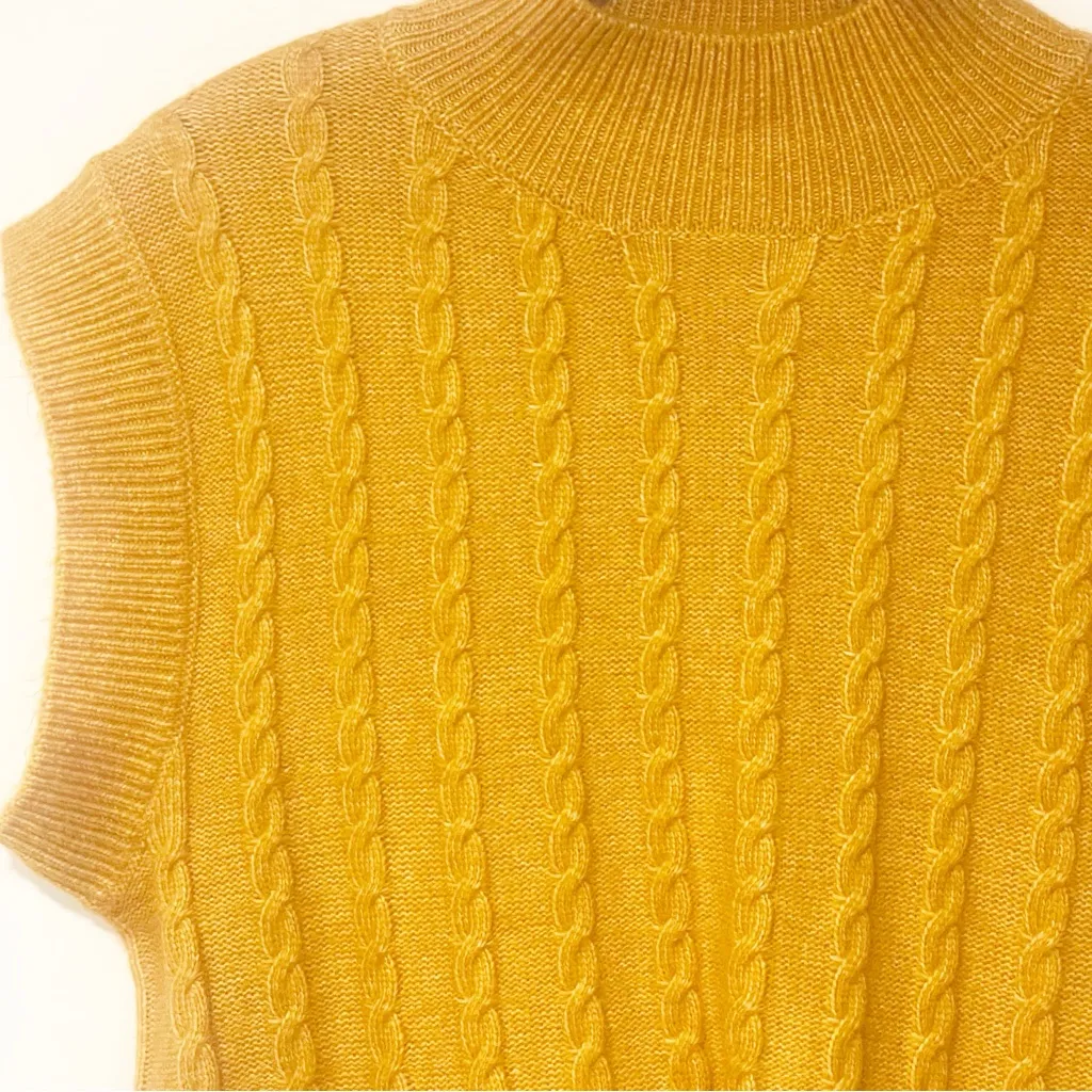 Cupcake and Cashmere‎ Size Small Brown Gold Cable Knit Mock Neck Pullover Vest - Image 2