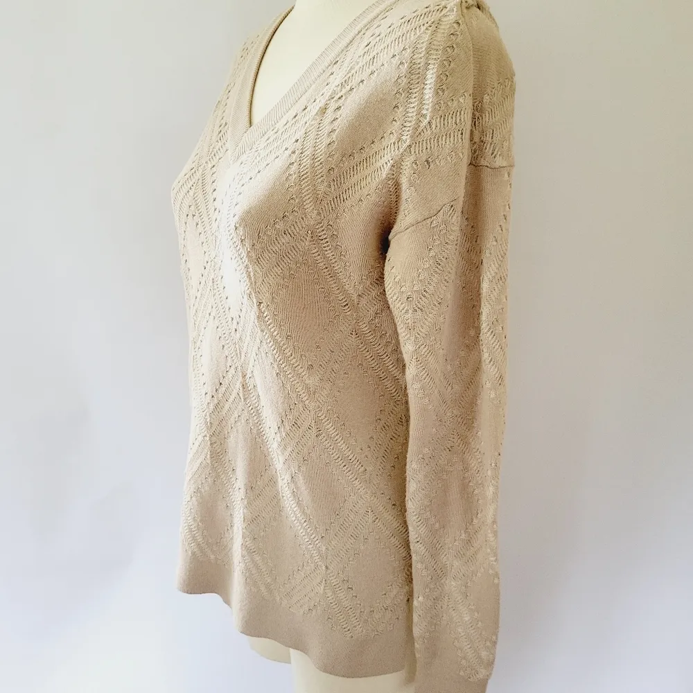 Bke open weave hooded sweater size xs - Image 7