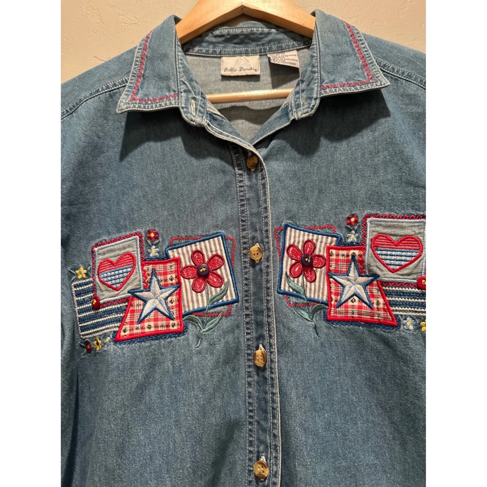 Vintage Bobbie Brooks Floral Embroidered Short Sleeve Denim Shirt Medium Blue - Image 4