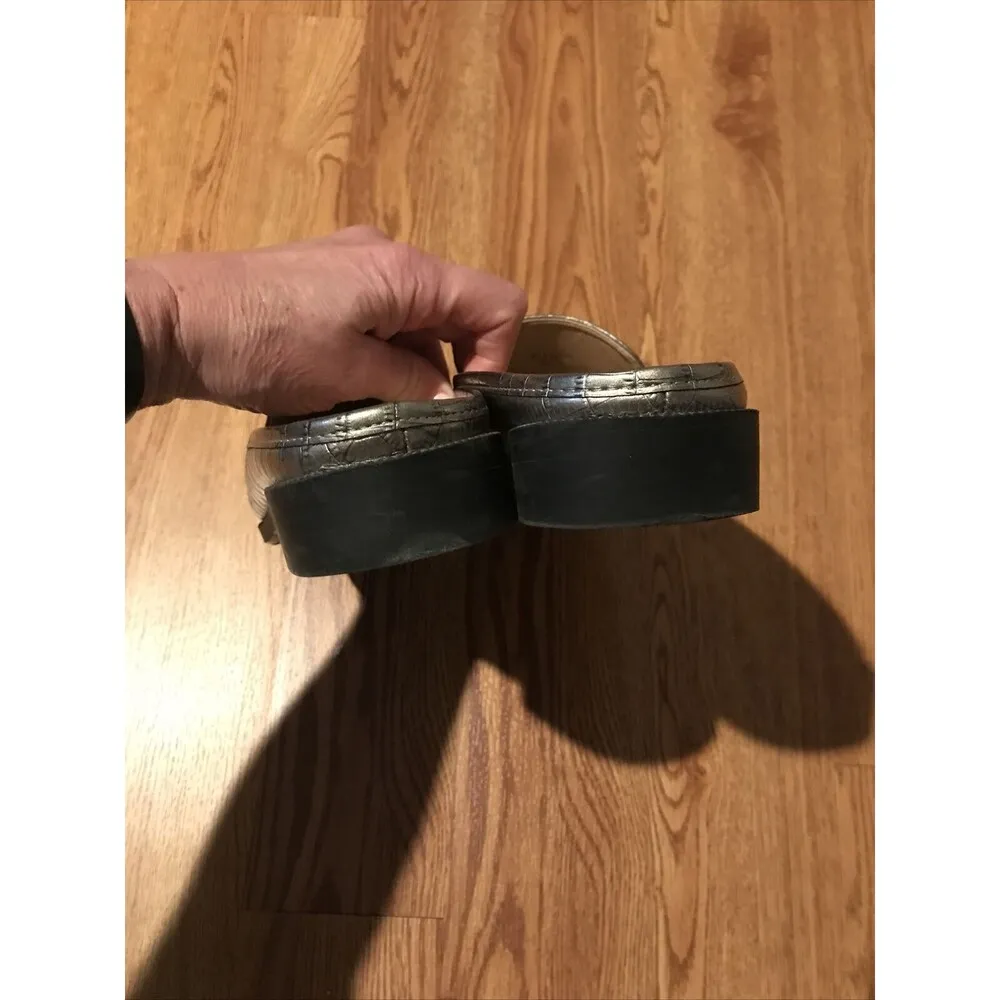 JG Shoes Patent Leather Steel Gray Mule Style Women's Size 10 GUC - Image 5