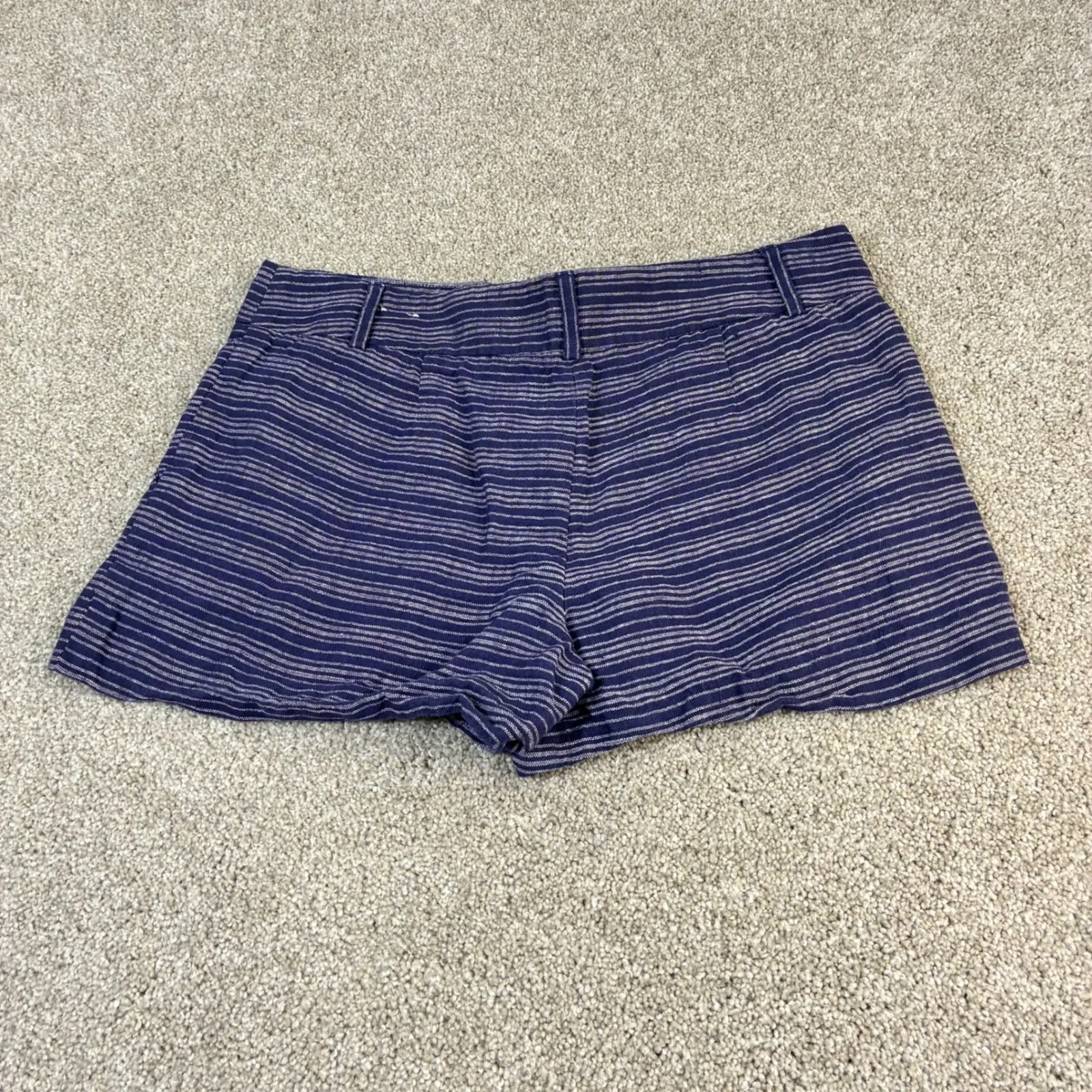 Ann Taylor LOFT‎ Women's Striped Shorts Size 8 Casual Blue White Casual Preppy - Image 2