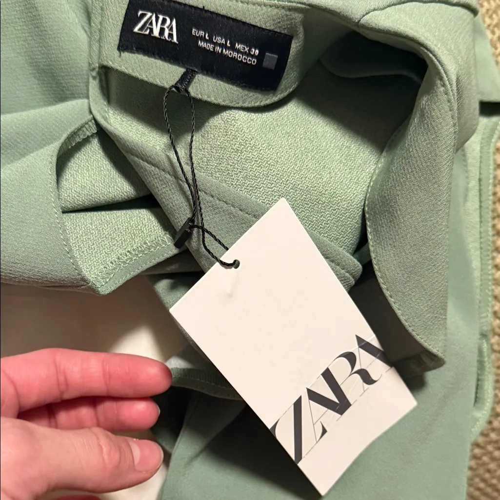 NWT Zara Light Green Sleeveless cut out Top - Image 4