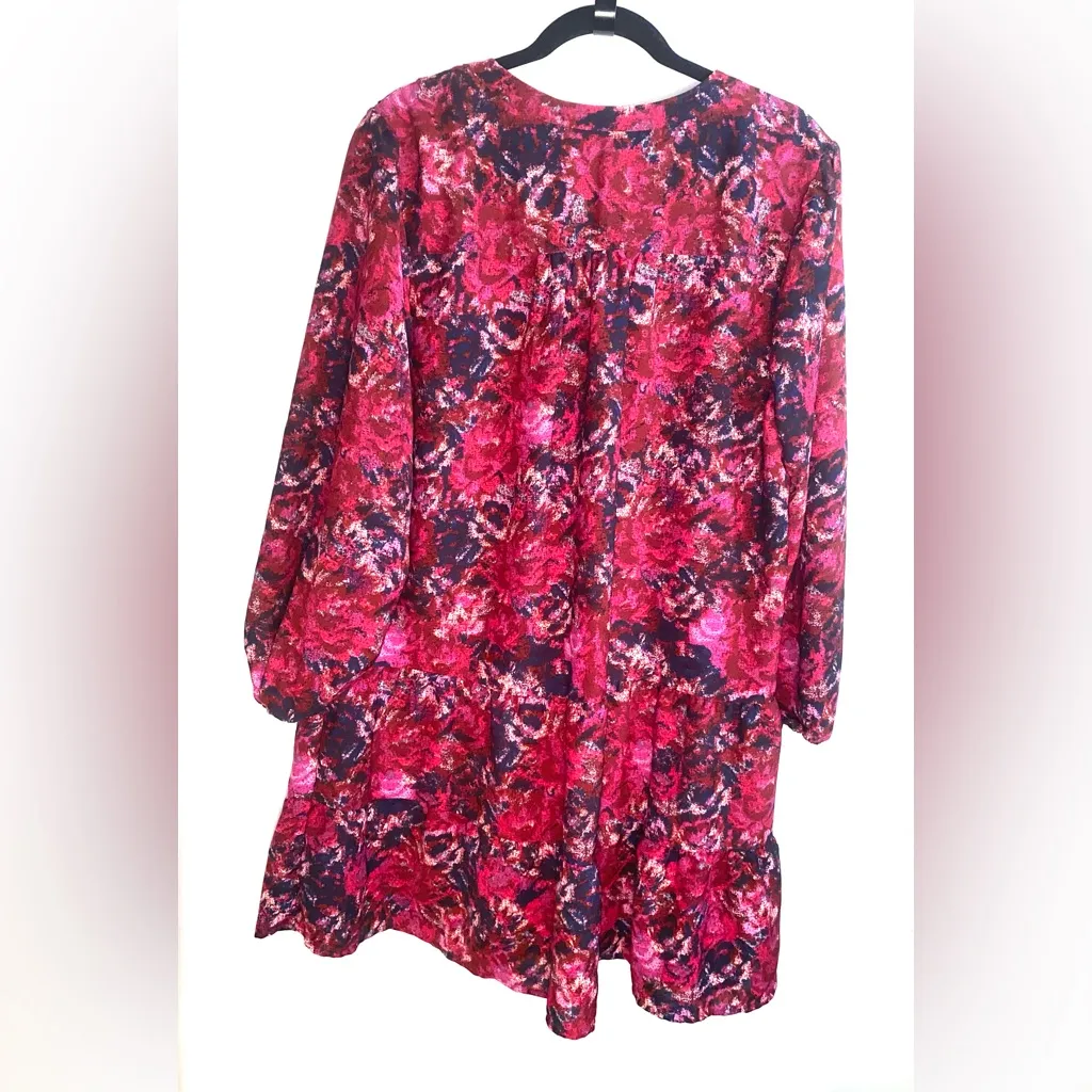 Time and Tru Large Pink and black floral print dress with V - Image 3