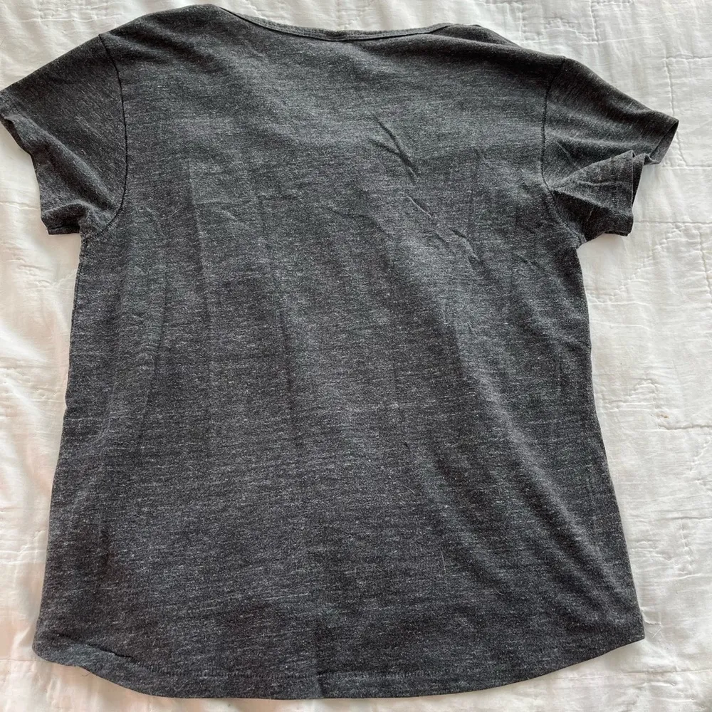 Gray T shirt - Image 7