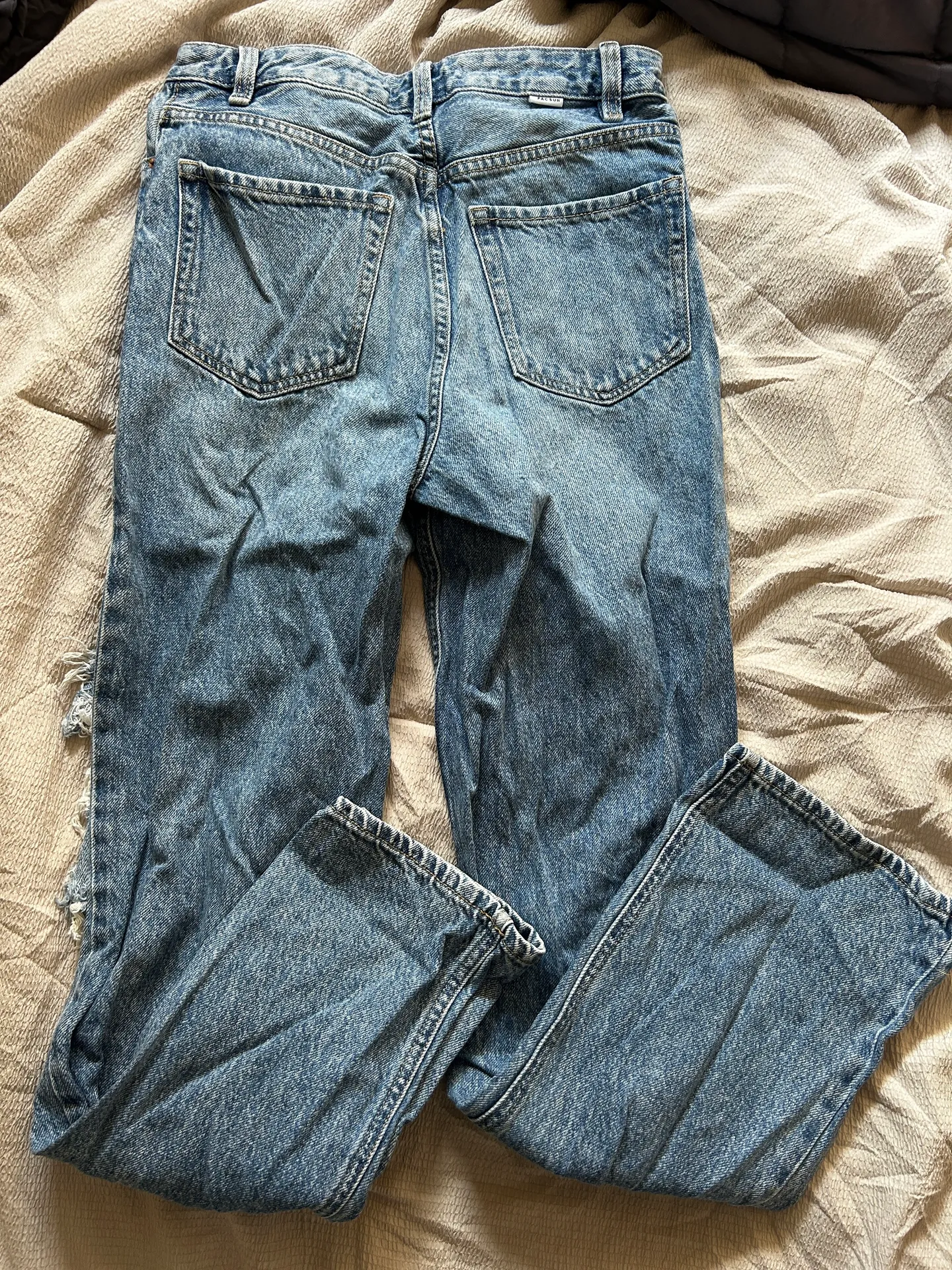 Boyfriend Ripped Jeans - Image 5