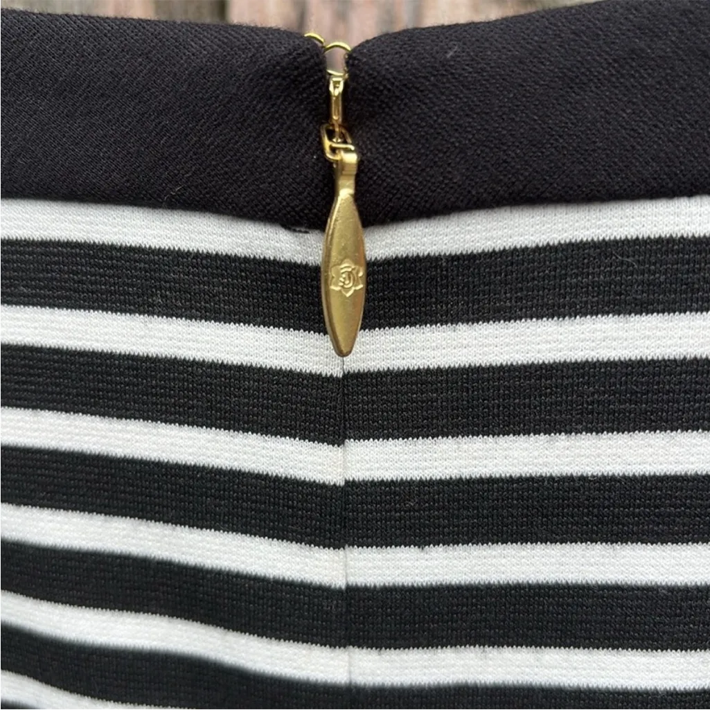 EUC Draper James Persley Ponte Dress
Striped Size Small - Image 9