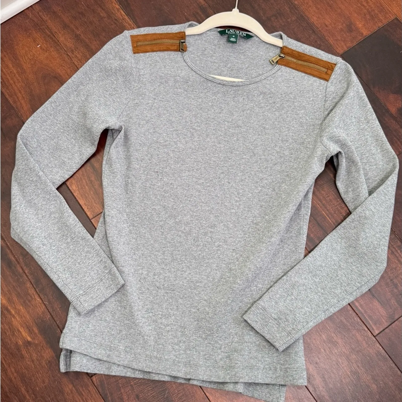 Lauren Ralph Lauren Zipper Patch Long Sleeve T-shirt Size Medium - Image 8