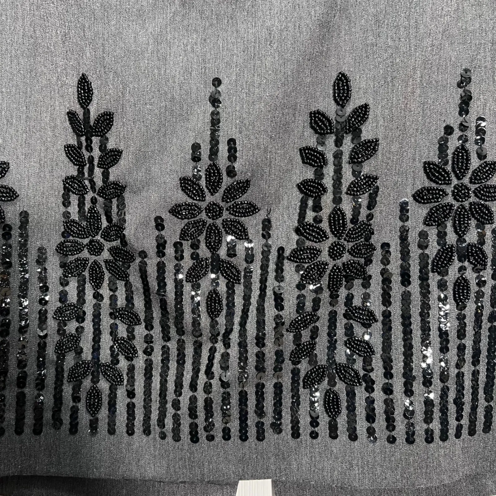 Kelly and Diane Gray Skirt Size 10 Beaded Sequin Embellished Cocktail Party Work - Image 2