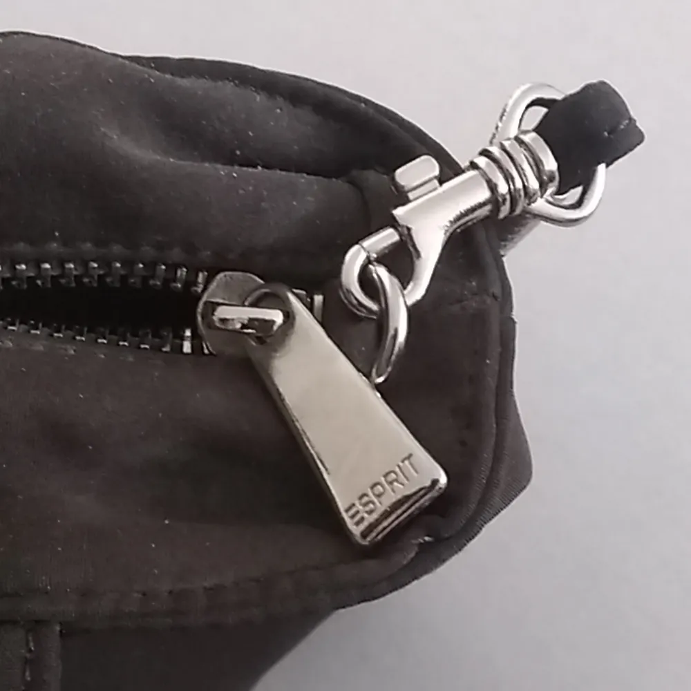 FINAL MARKDOWN LADIES' Petite Purse from Esprit - Image 6