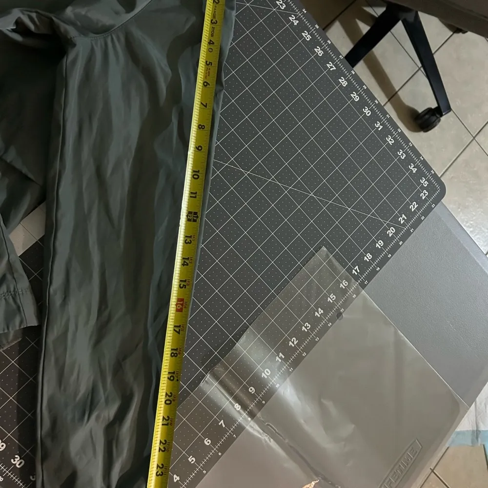 Women's Green Ski & Snow Jacket Gray Size M - Image 8